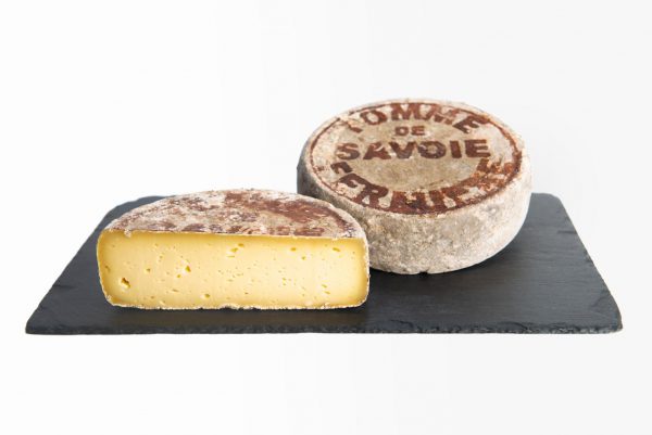 tomme de savoie IGP fermiere du massif de Belledonne